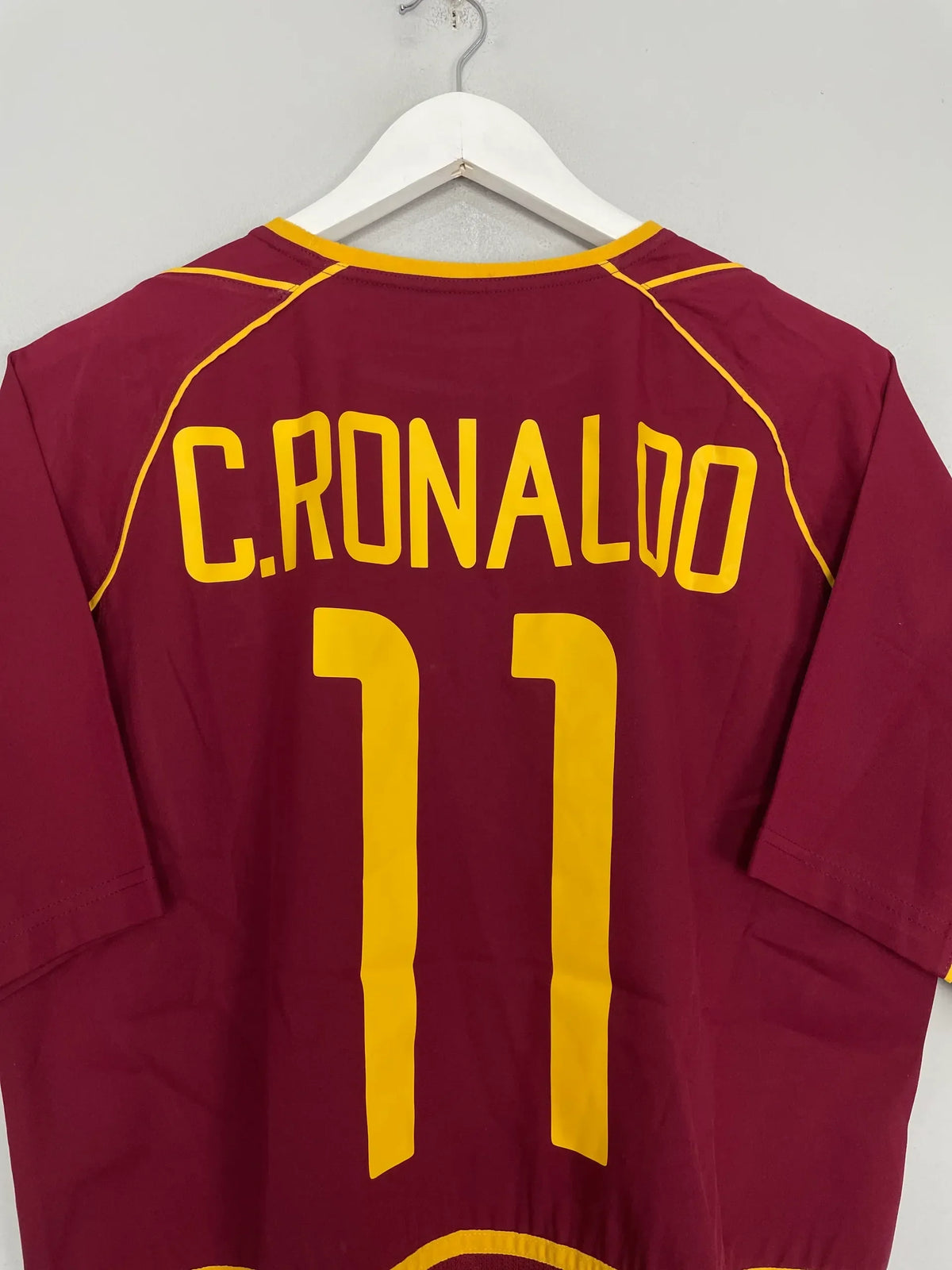 PORTUGAL 03 RETRO HOME JERSEY C.RONALDO #11