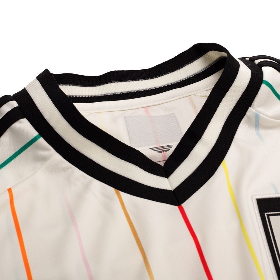 JAPAN 26 AWAY WORLD CUP JERSEY