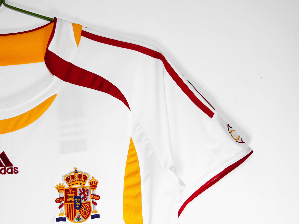 SPAIN 06 RETRO AWAY JERSEY