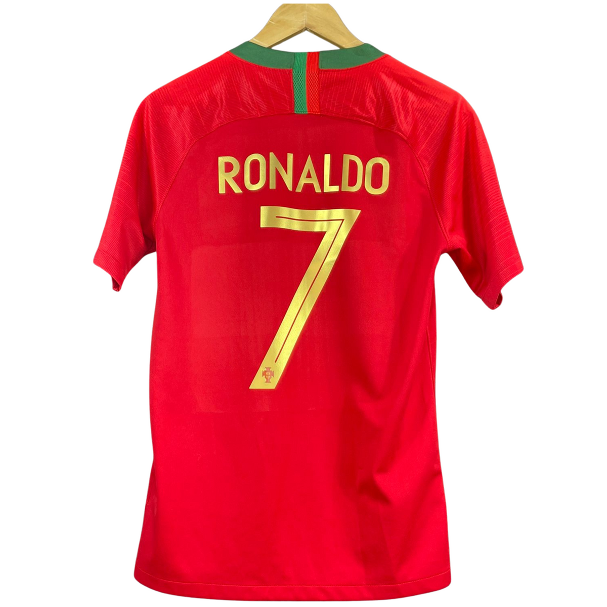 PORTUGAL 18 RETRO HOME JERSEY RONALDO #7