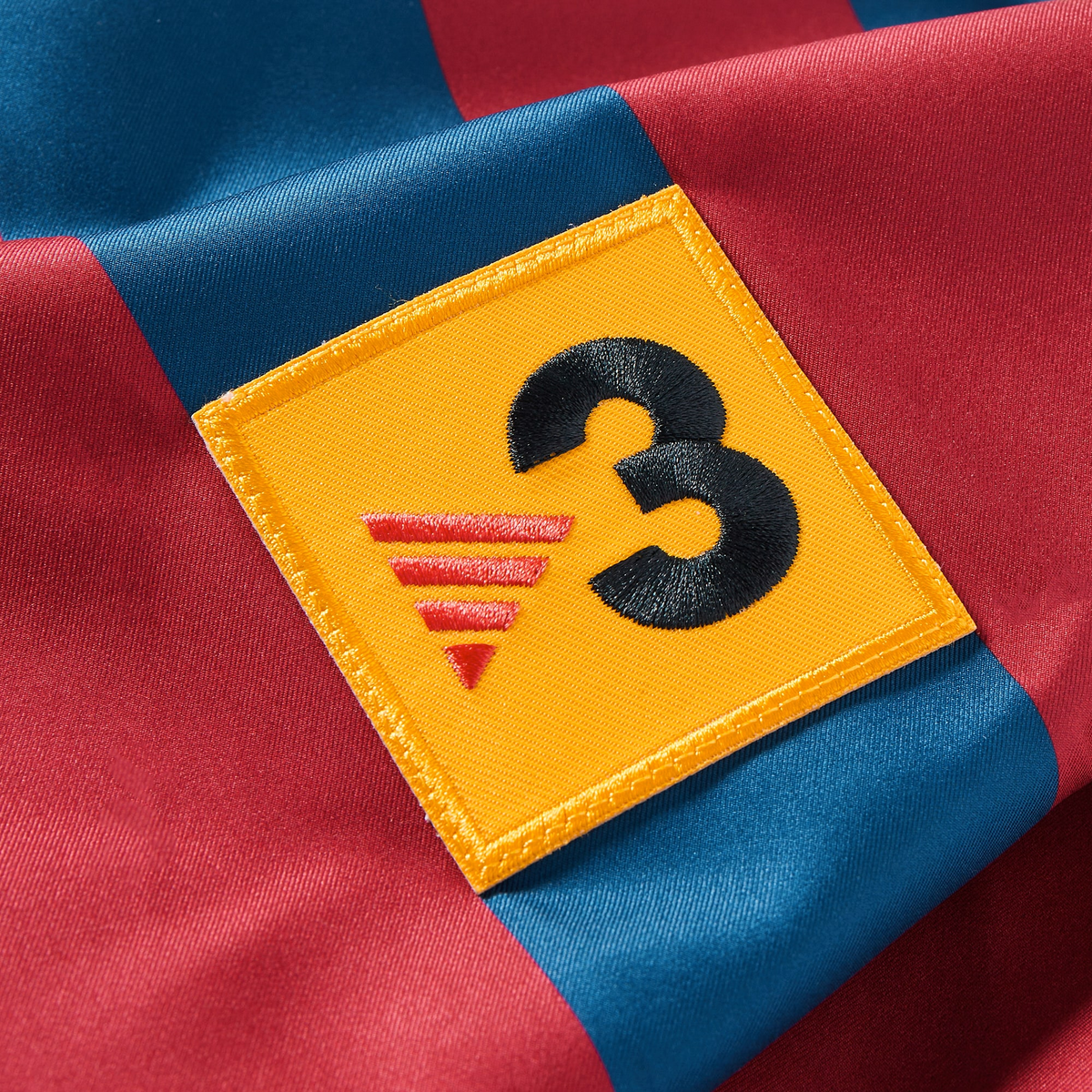 BARCELONA 05/06 RETRO HOME LONG SLEEVE JERSEY