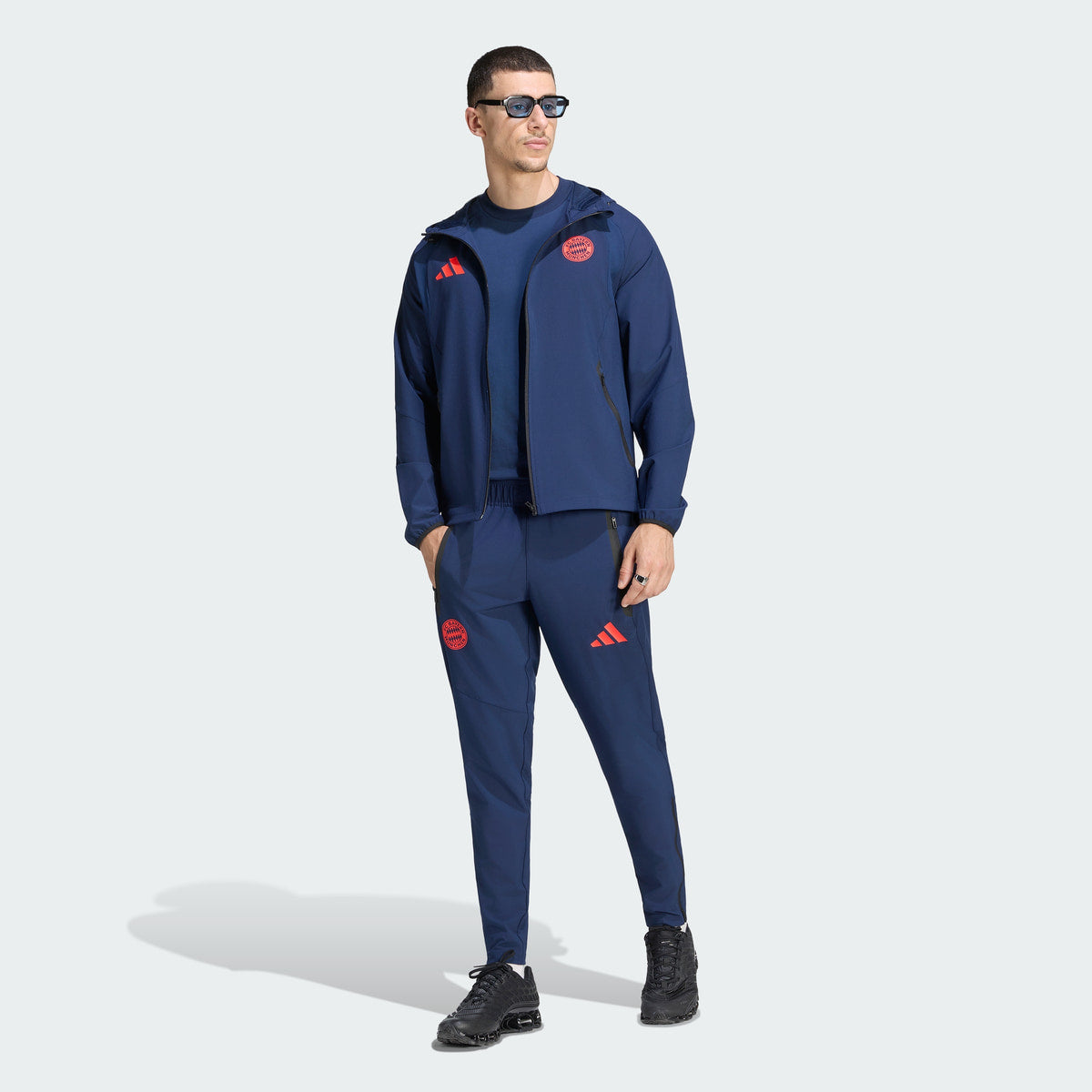 BAYERN MUNICH TRAVEL WINDBREAKER NAVY