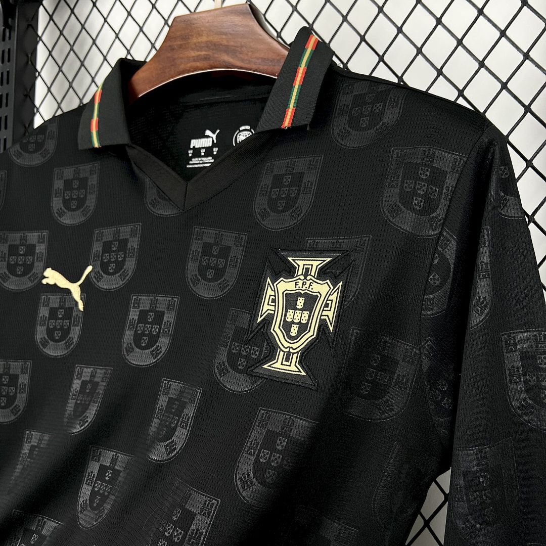 PORTUGAL SPECIAL EDITION EUSÉBIO LONG SLEEVE JERSEY