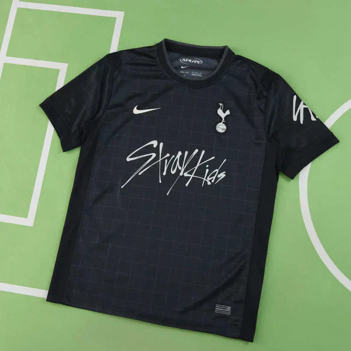 TOTTENHAM HOTSPUR 25/26 STRAYKIDS JERSEY