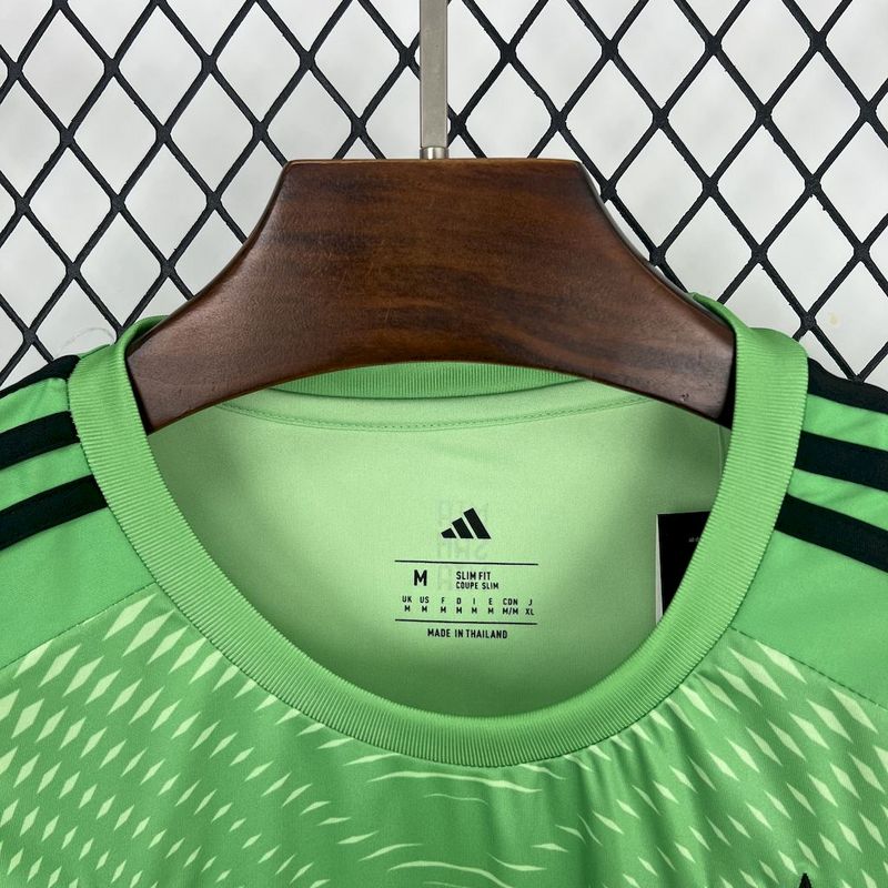 BAYERN MUNICH 25/26 GOALKEEPER II JERSEY