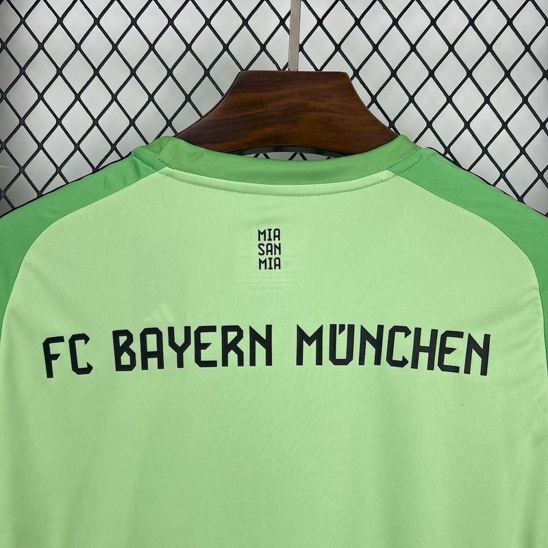 BAYERN MUNICH 25/26 GOALKEEPER II JERSEY