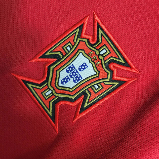 PORTUGAL 16 RETRO HOME LONG SLEEVE JERSEY