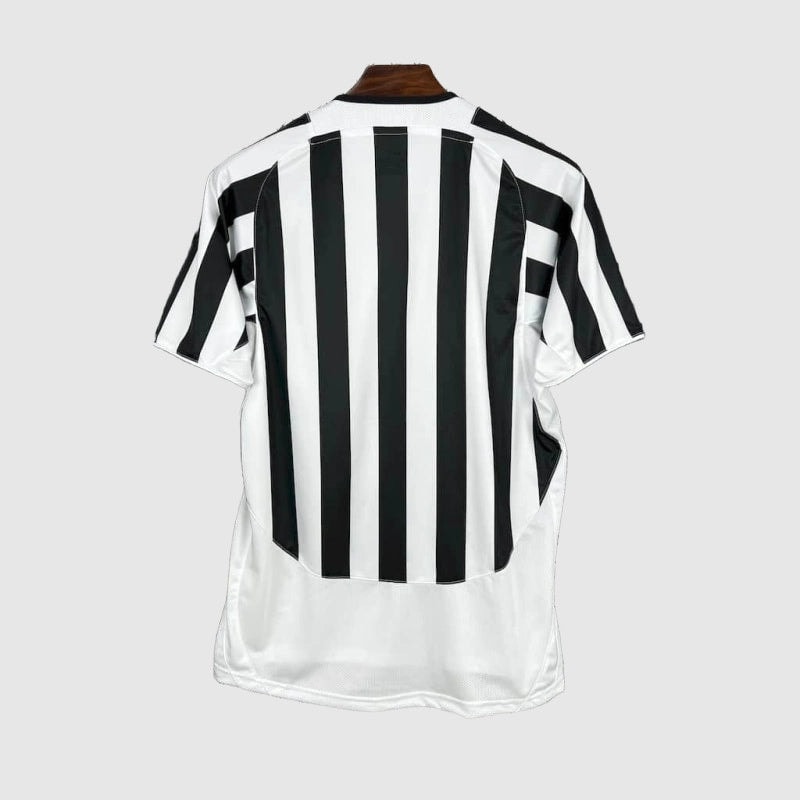 JUVENTUS 02/03 RETRO AWAY JERSEY