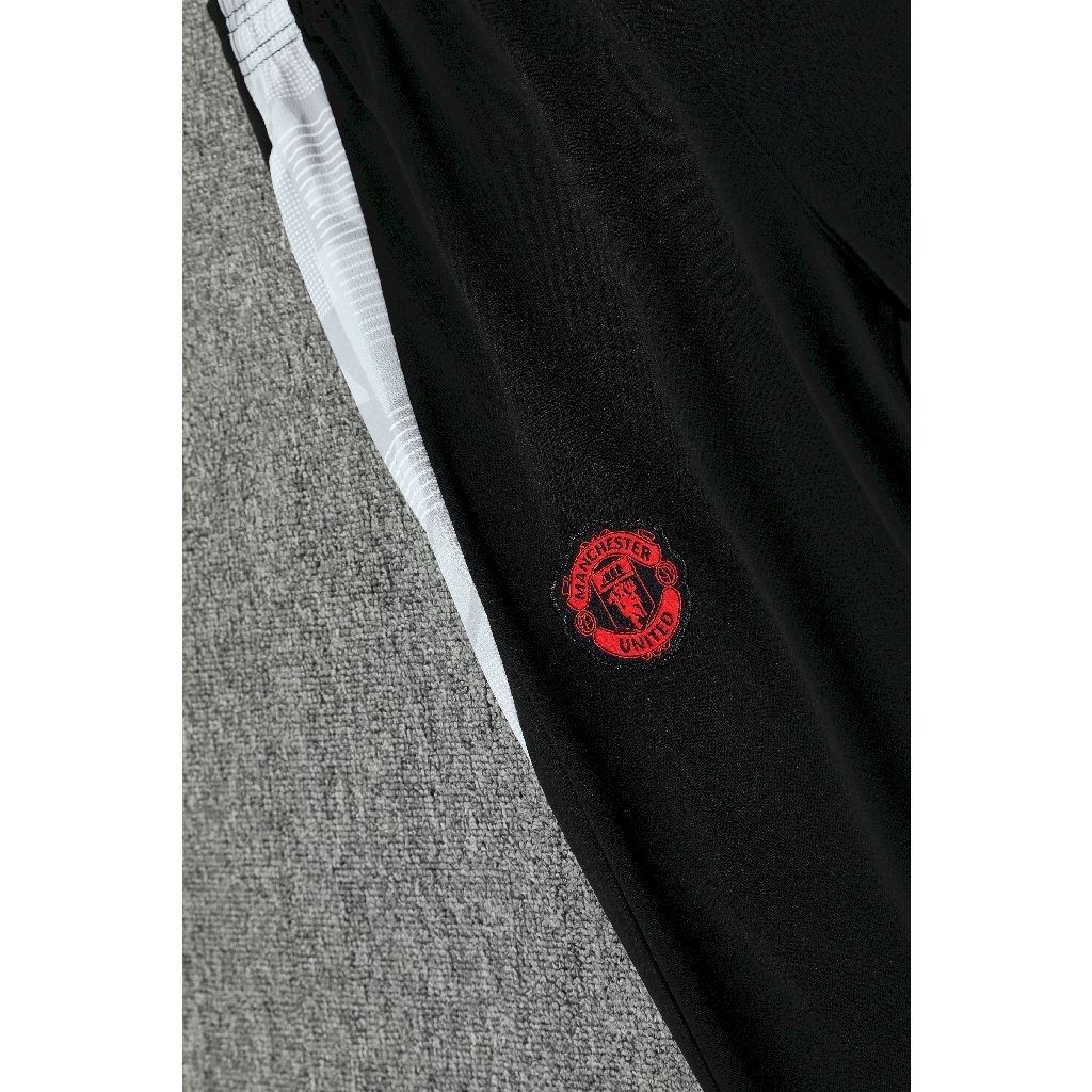 MANCHESTER UNITED 24/25 TRAINING SWEATSHIRT III HOODIE