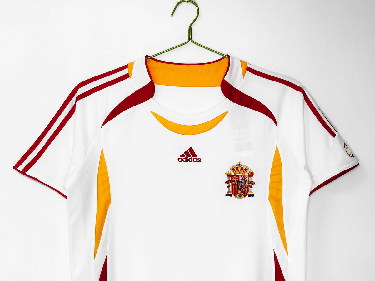 SPAIN 06 RETRO AWAY JERSEY