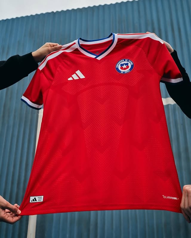CHILE 26 HOME WORLD CUP JERSEY