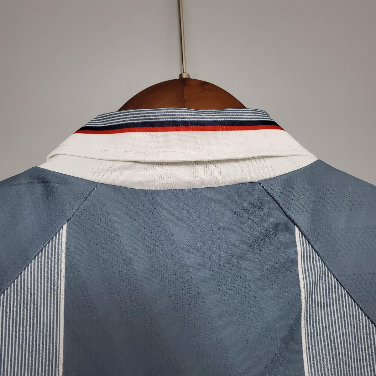 ENGLAND 96 RETRO AWAY EUROPEAN CHAMPIONSHIP JERSEY