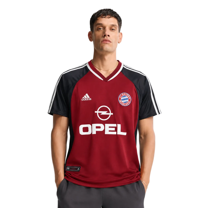BAYERN MUNICH 01/02 RETRO HOME JERSEY