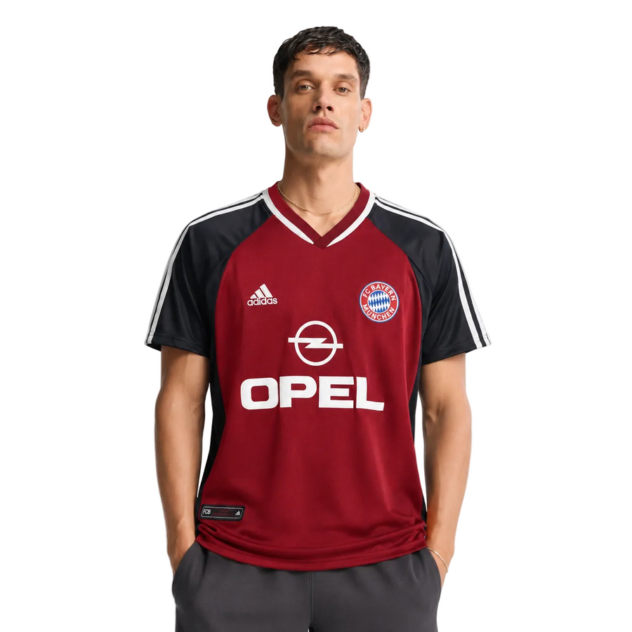 BAYERN MUNICH 01/02 RETRO HOME JERSEY