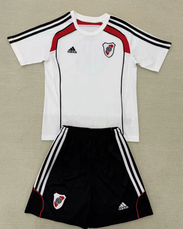 RIVER PLATE 25/26 TRAINING KIDS KIT