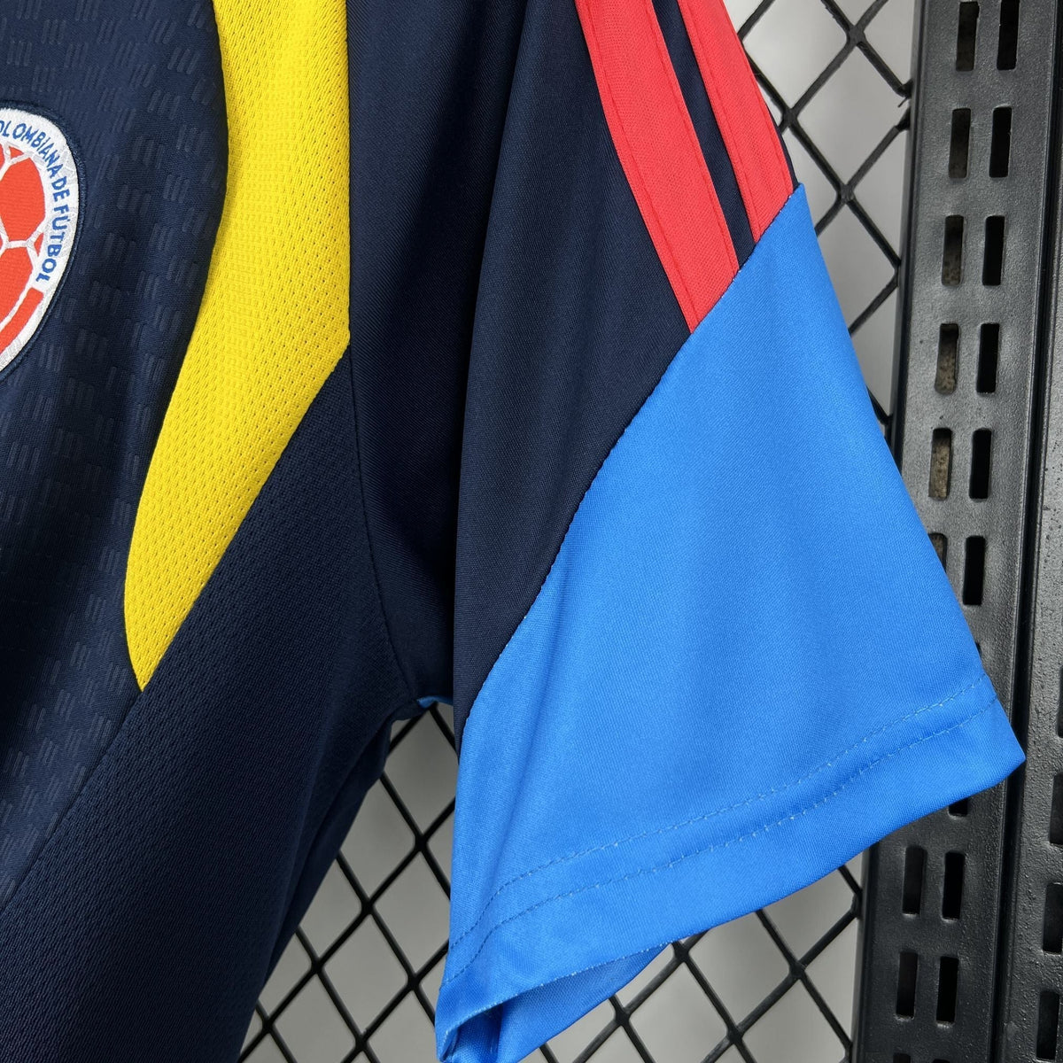 COLOMBIA 26 PRE-MATCH WORLD CUP NAVY JERSEY