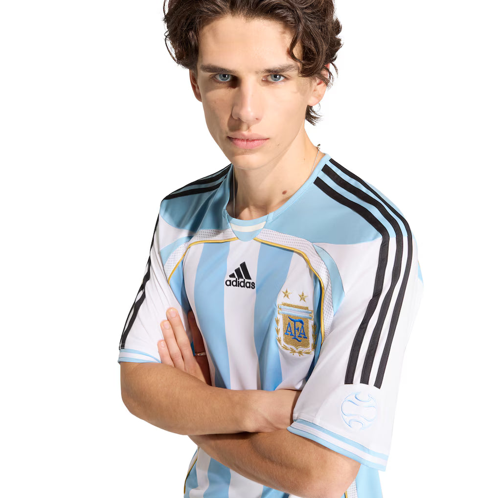 ARGENTINA 06 RETRO HOME WHITE JERSEY