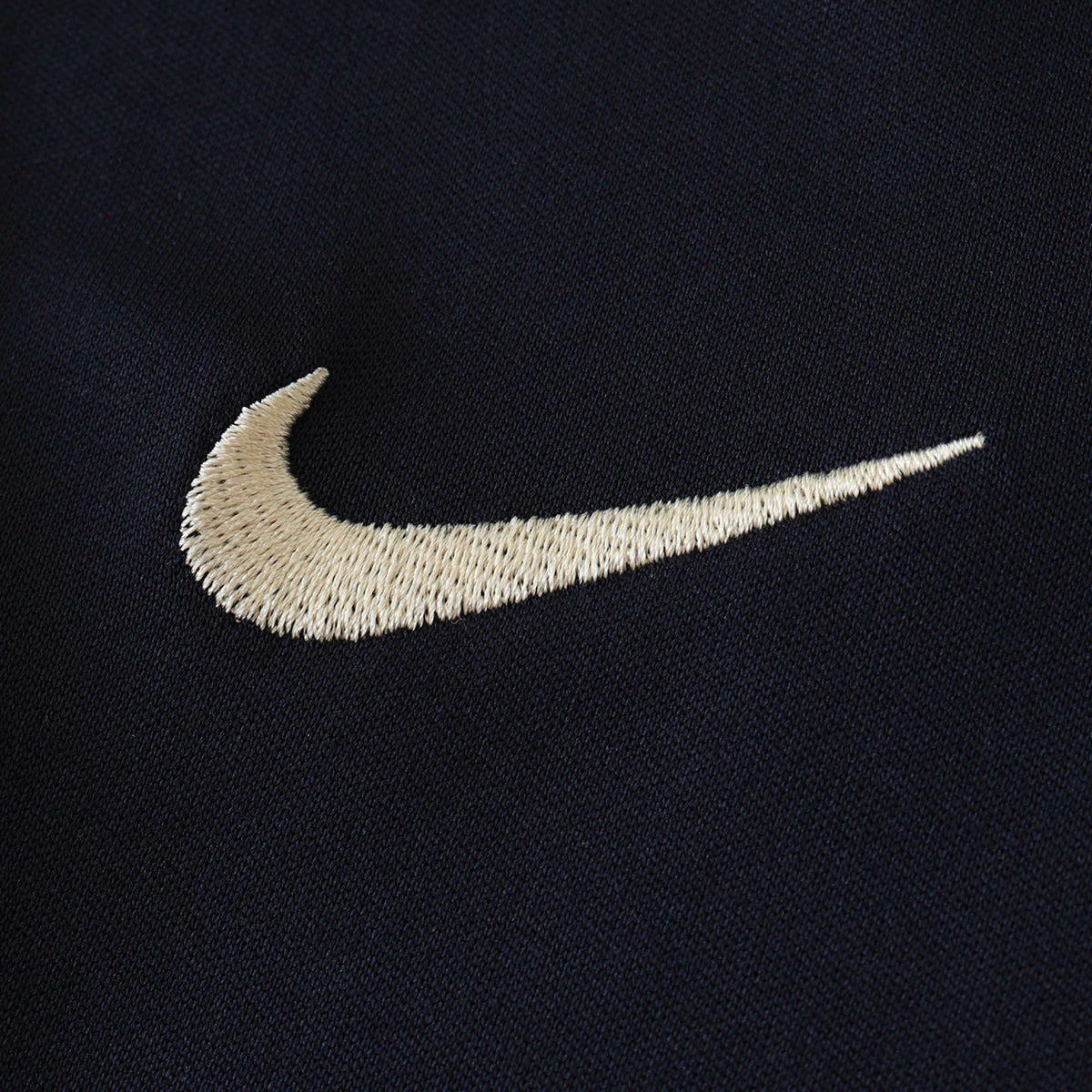 BARCELONA 02/03 RETRO AWAY JERSEY