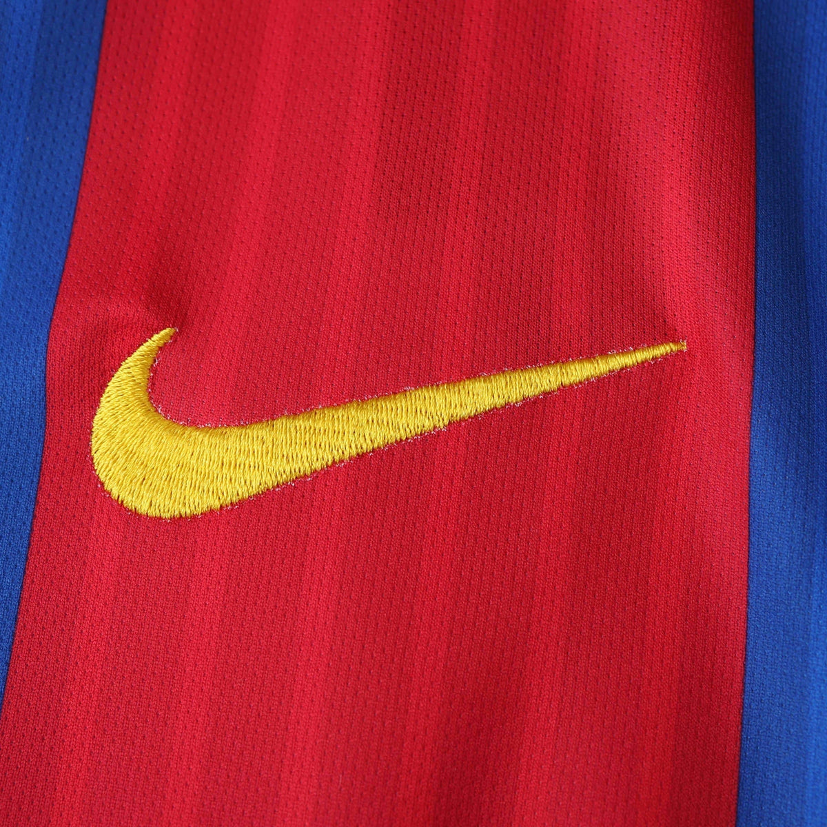 BARCELONA 16/17 RETRO HOME JERSEY