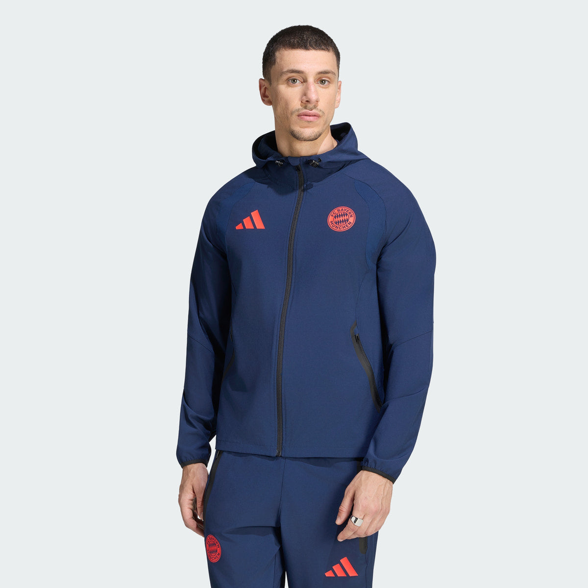 BAYERN MUNICH TRAVEL WINDBREAKER NAVY