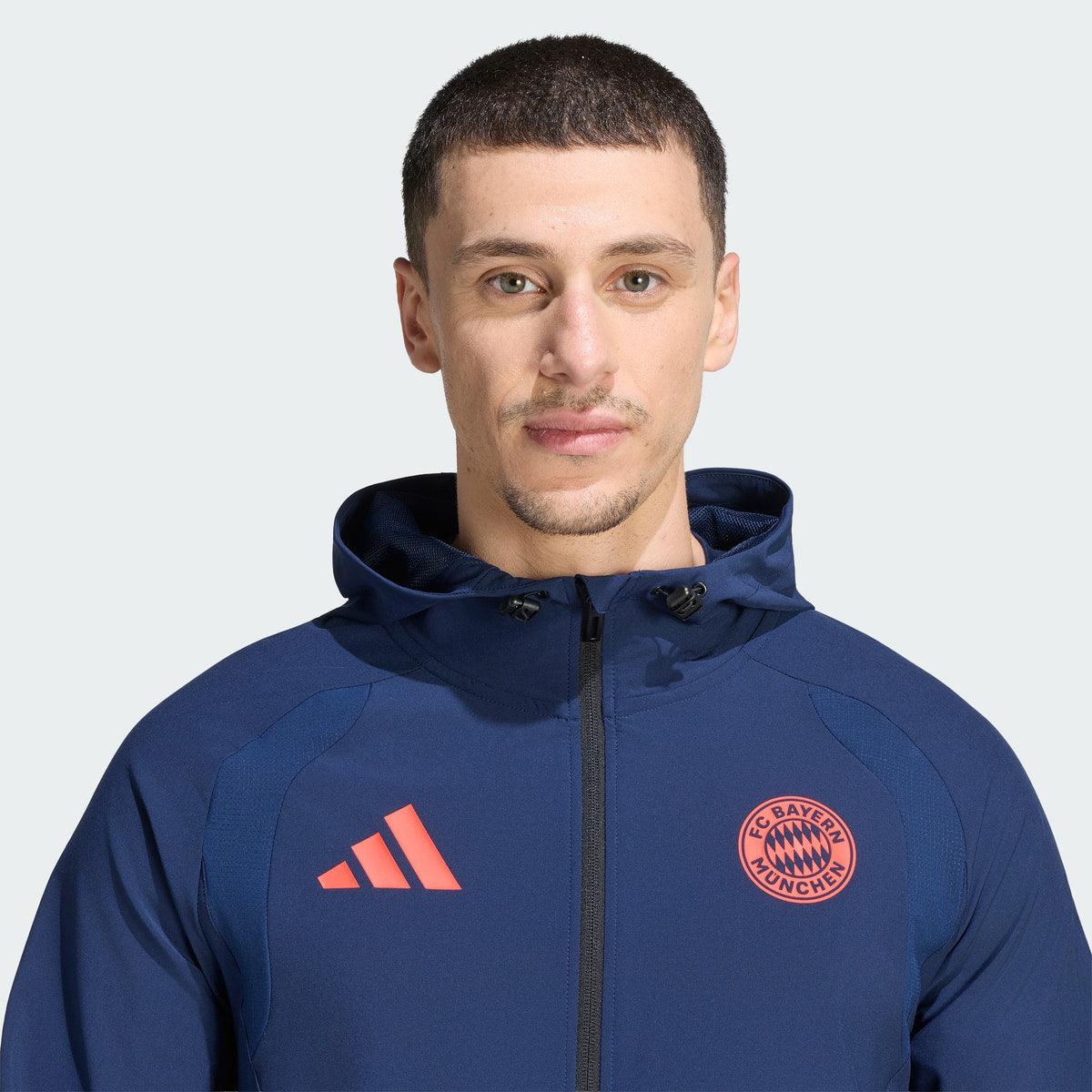BAYERN MUNICH TRAVEL WINDBREAKER NAVY