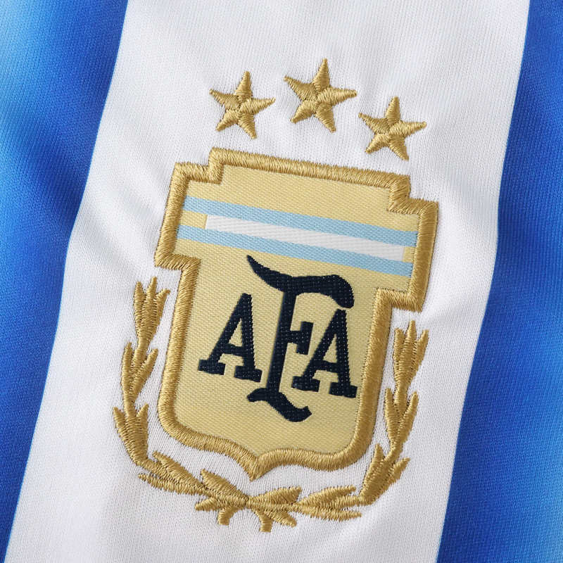 ARGENTINA 26 HOME KIDS WORLD CUP KIT