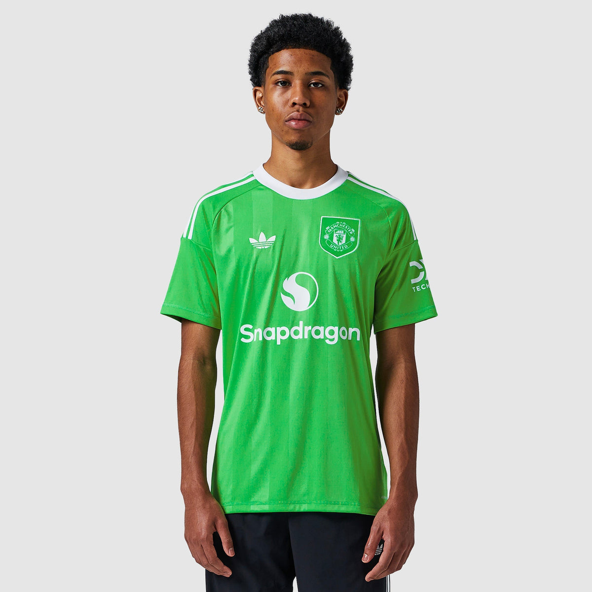 MANCHESTER UNITED 25/26 THIRD GOALKEEPER JERSEY