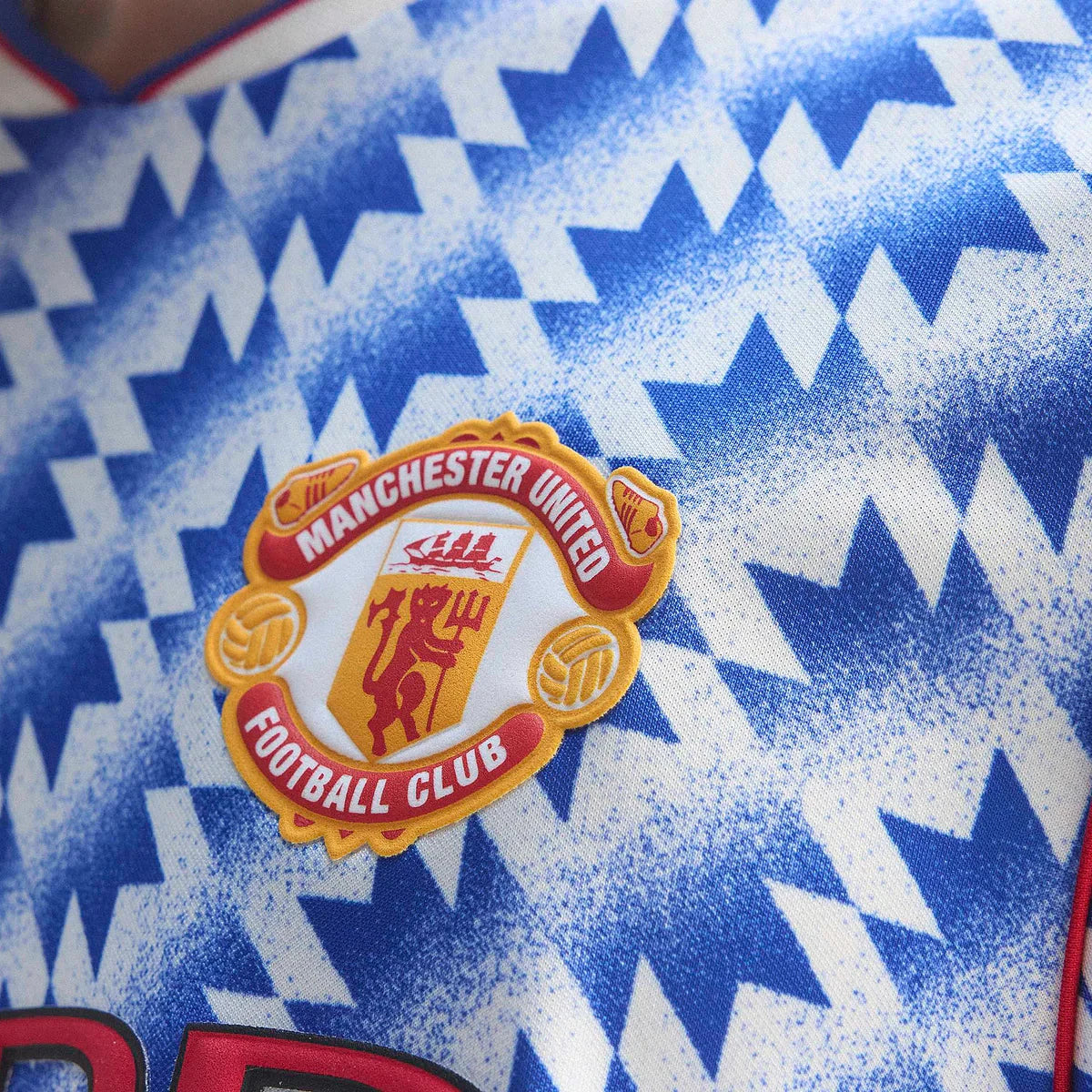 MANCHESTER UNITED 90 RETRO AWAY JERSEY