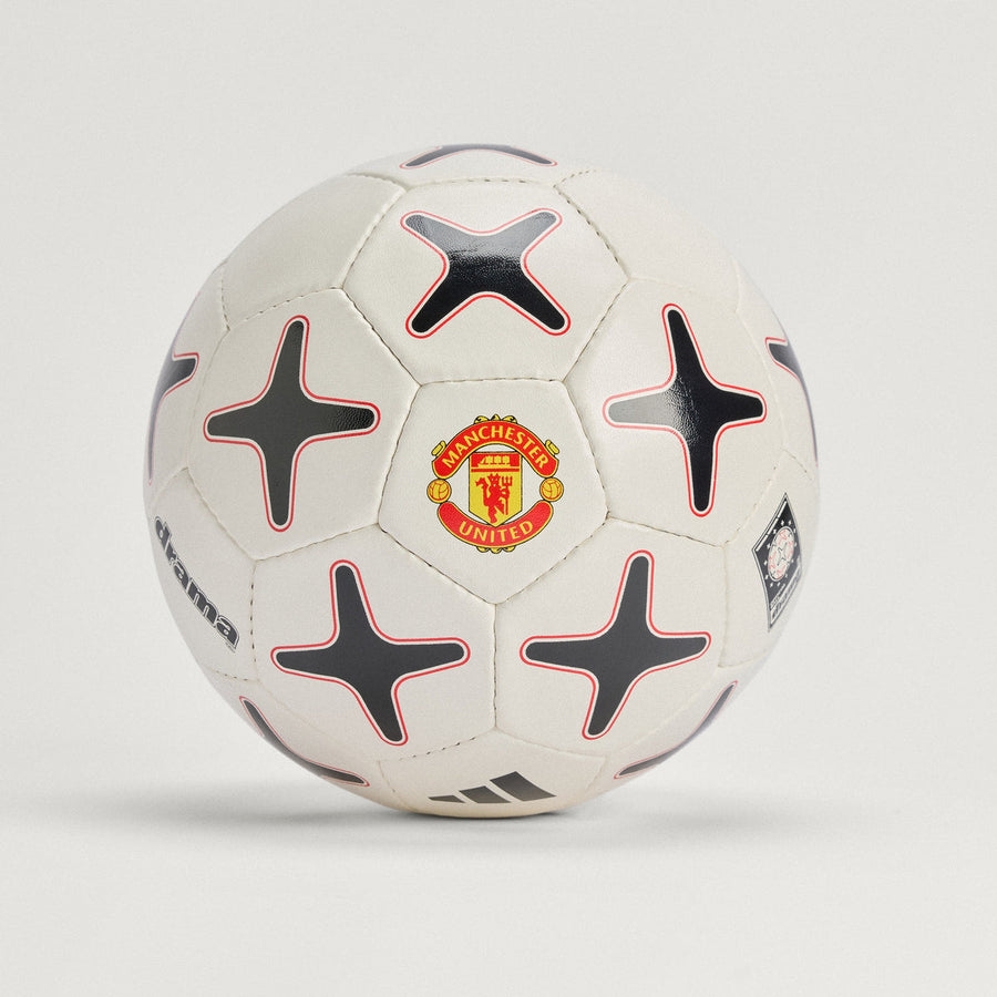 MANCHESTER UNITED CLUB BALL WHITE