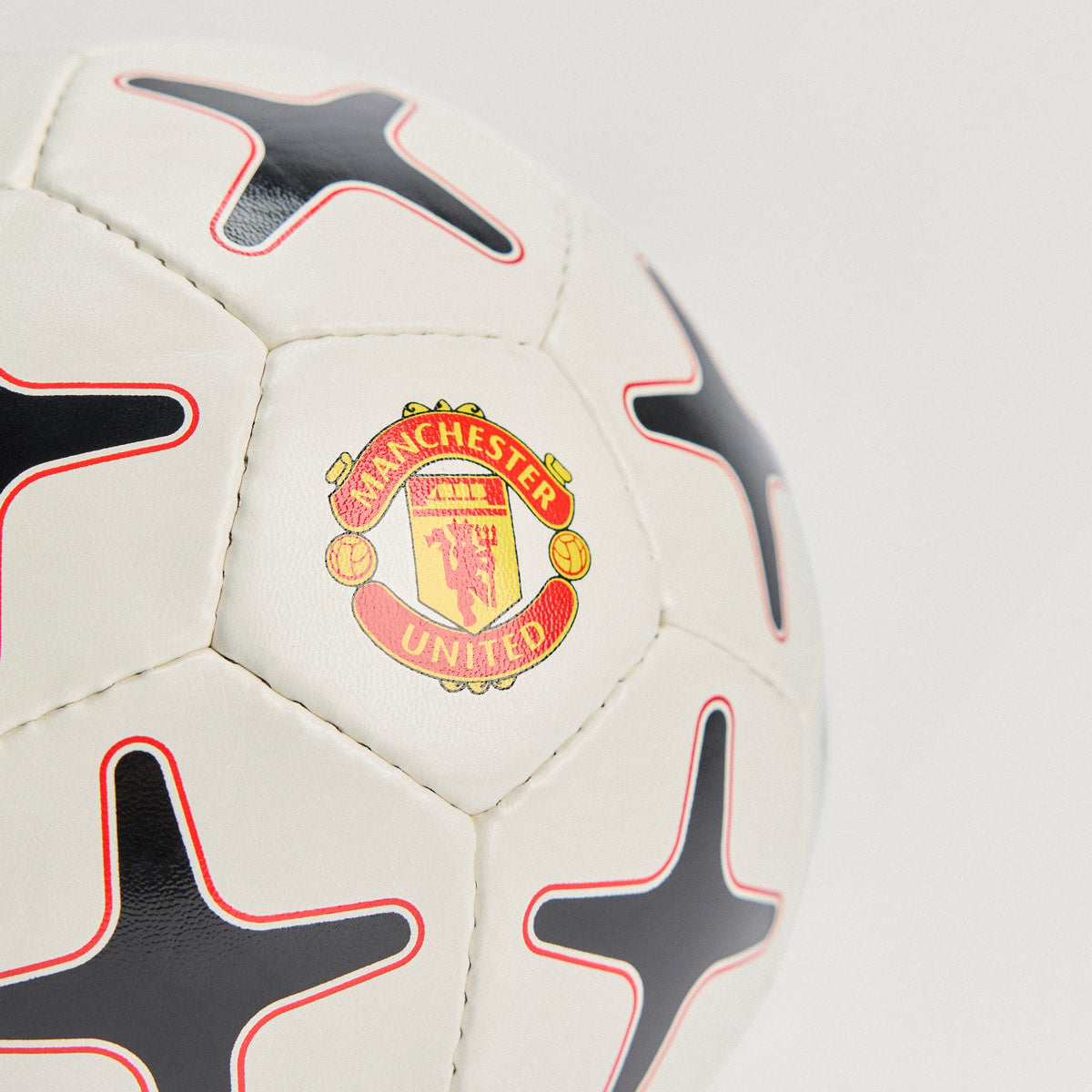 MANCHESTER UNITED CLUB BALL WHITE