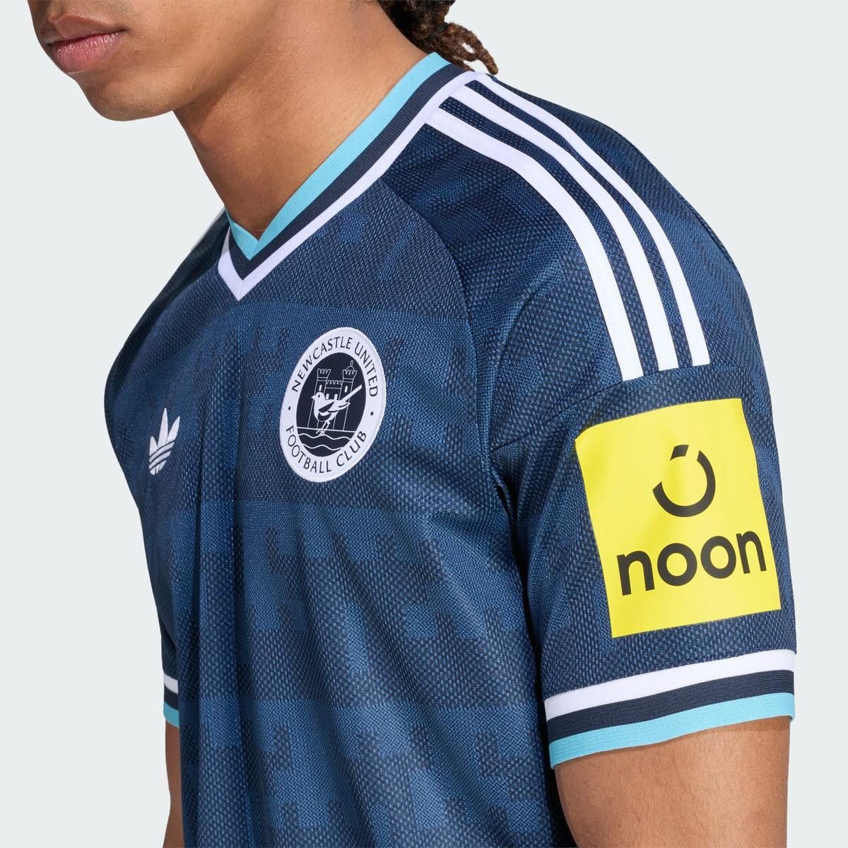 NEWCASTLE 26/27 AWAY JERSEY