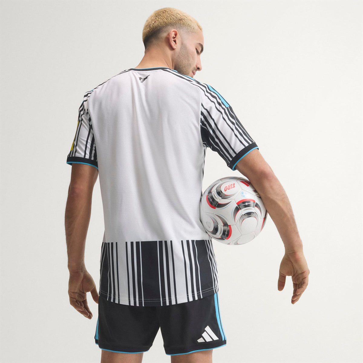 NEWCASTLE 26/27 HOME PLAYER JERSEY