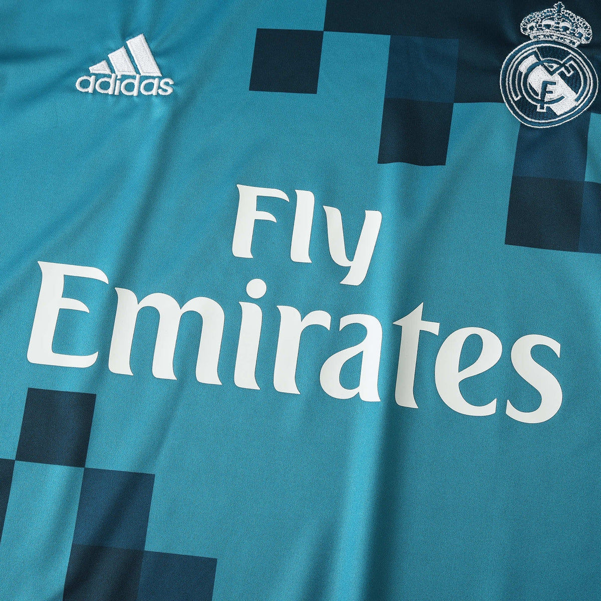 REAL MADRID 17/18 RETRO JERSEY