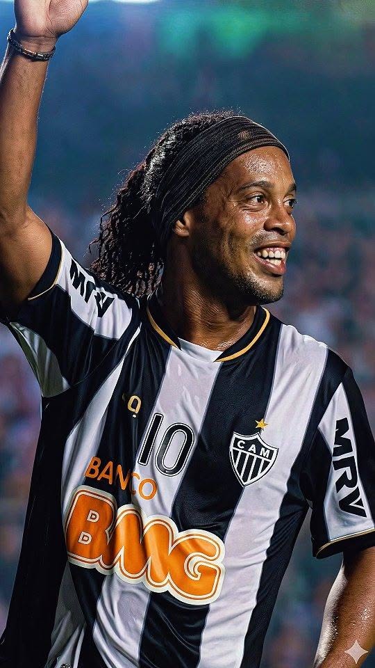 ATLETICO MINEIRO 2013 RETRO HOME JERSEY RONALDINHO #10