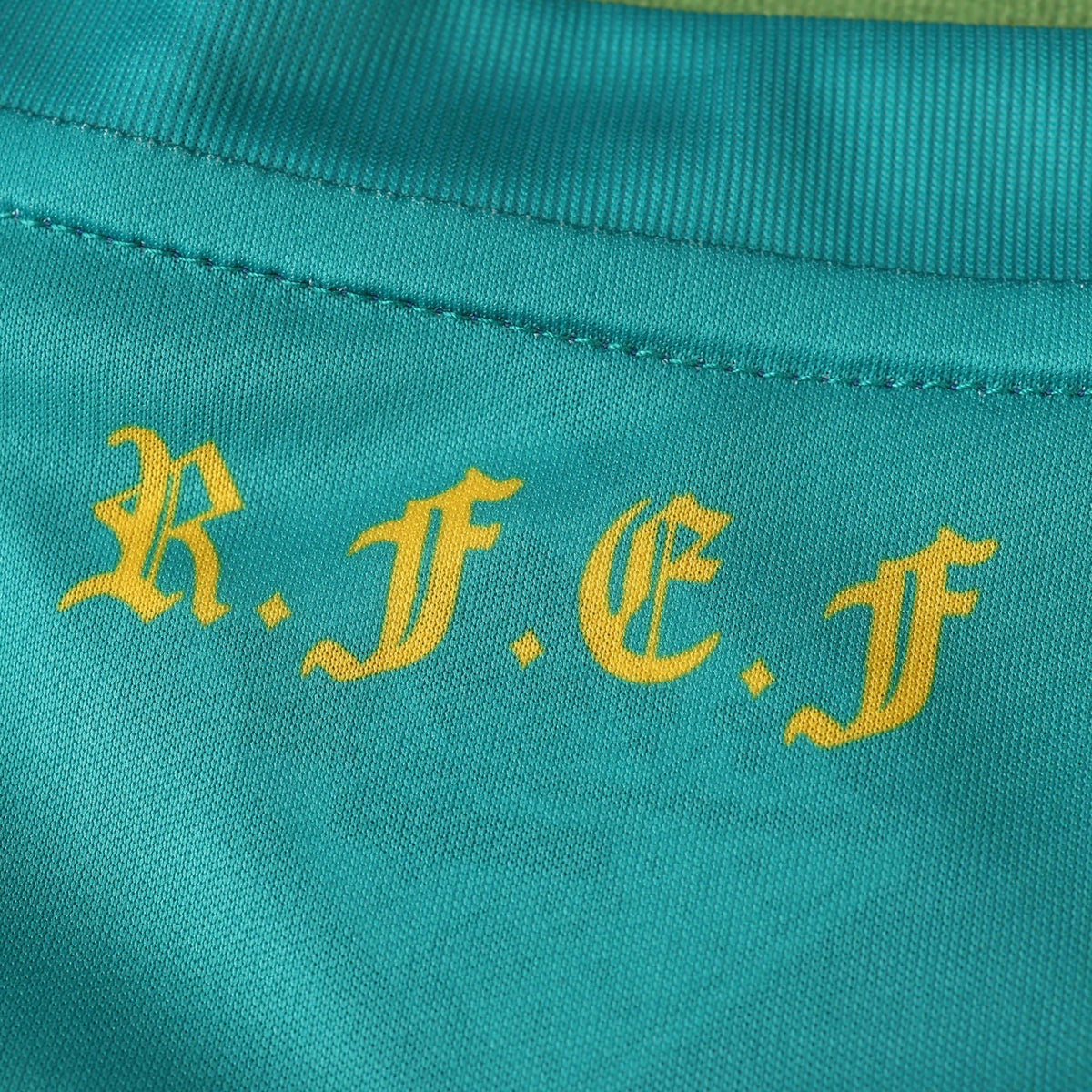 SPAIN 10 RETRO GOALKEEPER JERSEY