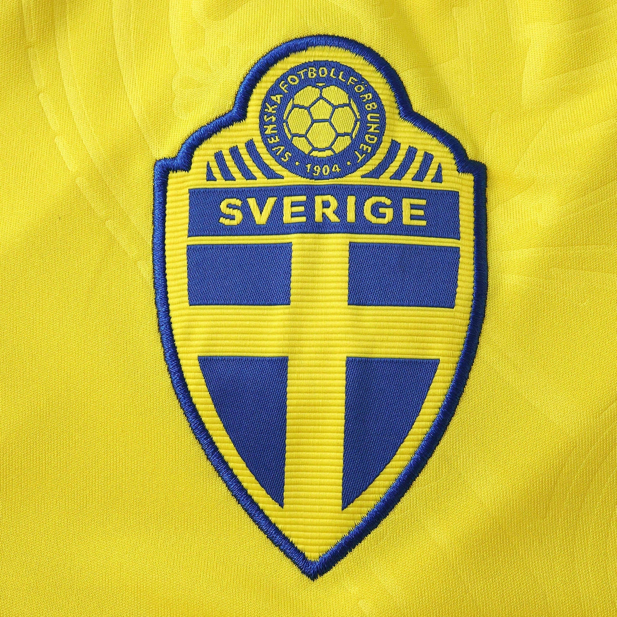 SWEDEN 26/27 HOME JERSEY